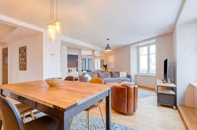 Coin salon dans l'établissement Maison de l'Arsenal