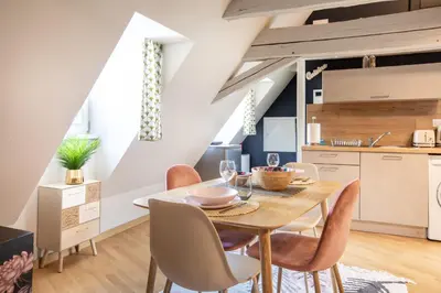 Cuisine ou kitchenette dans l'établissement Duplex atypique au cœur de Mulhouse